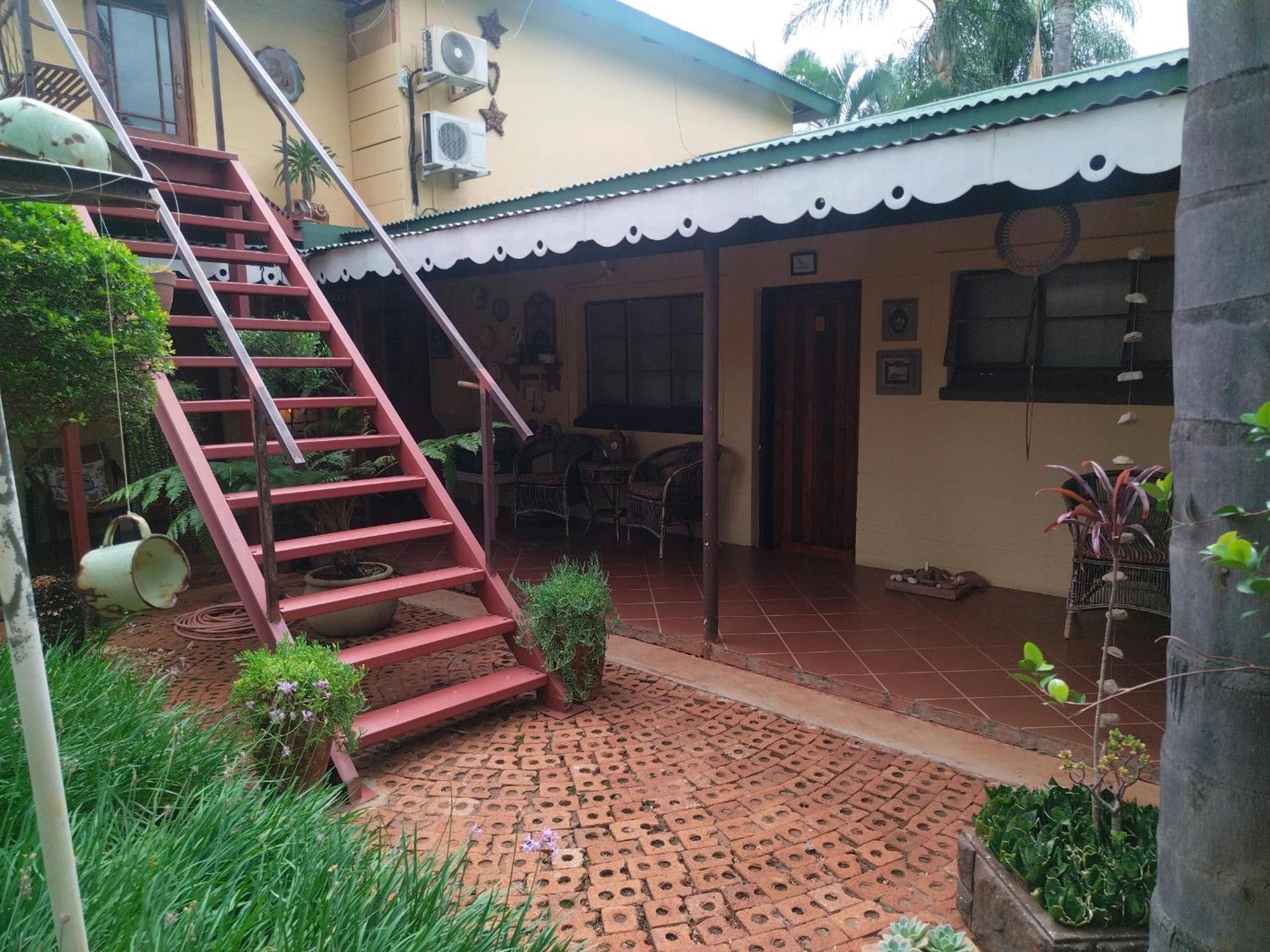 Africas Eden Guesthouse Mookgophong Esterno foto