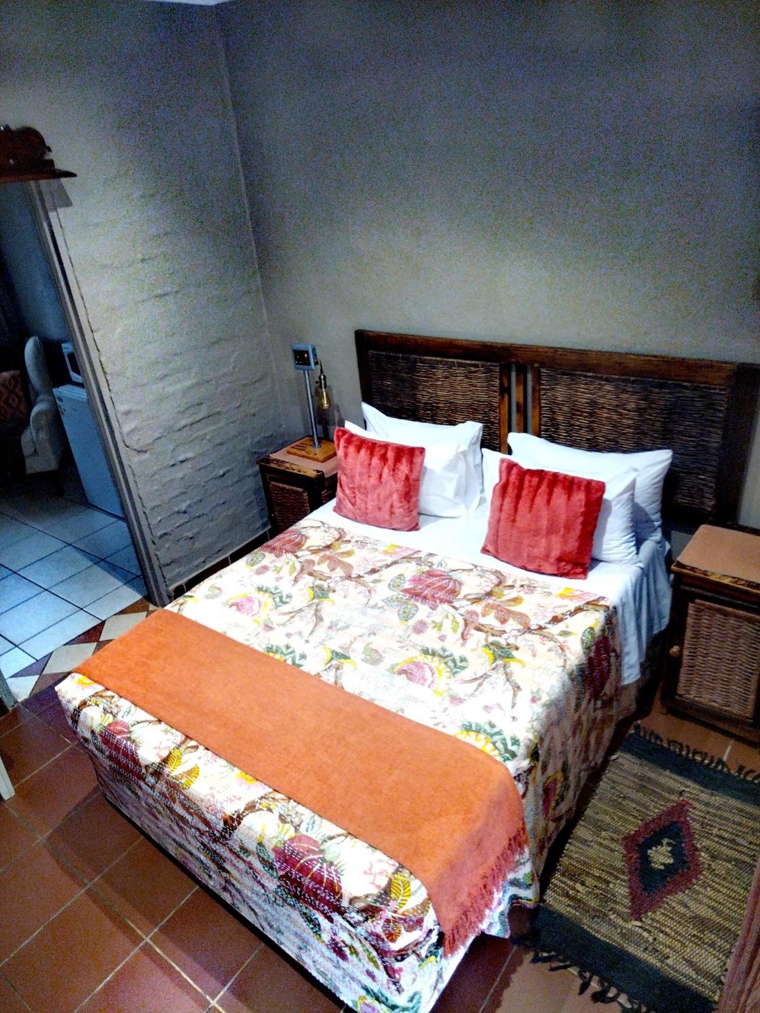 Africas Eden Guesthouse Mookgophong Esterno foto