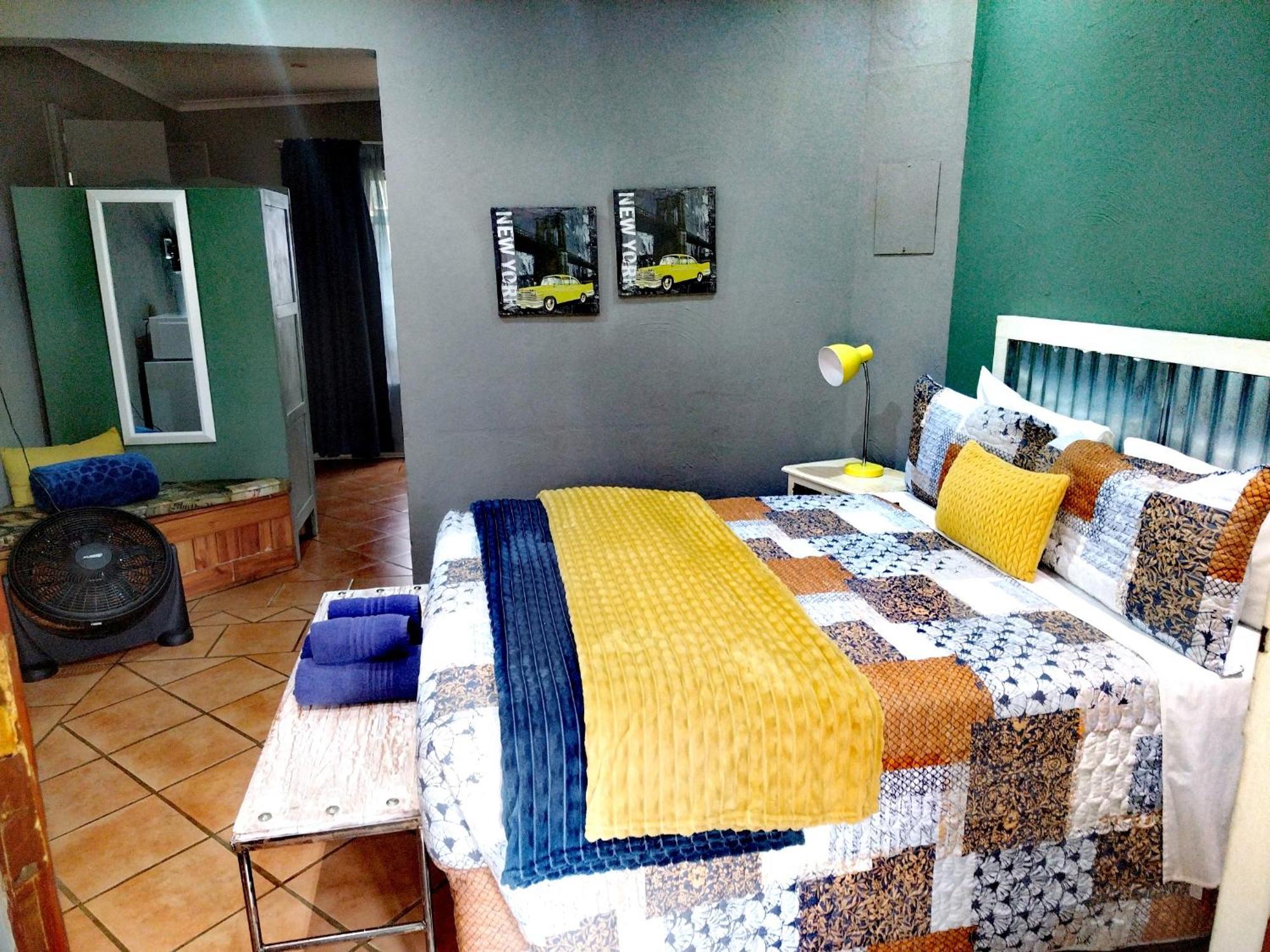 Africas Eden Guesthouse Mookgophong Esterno foto