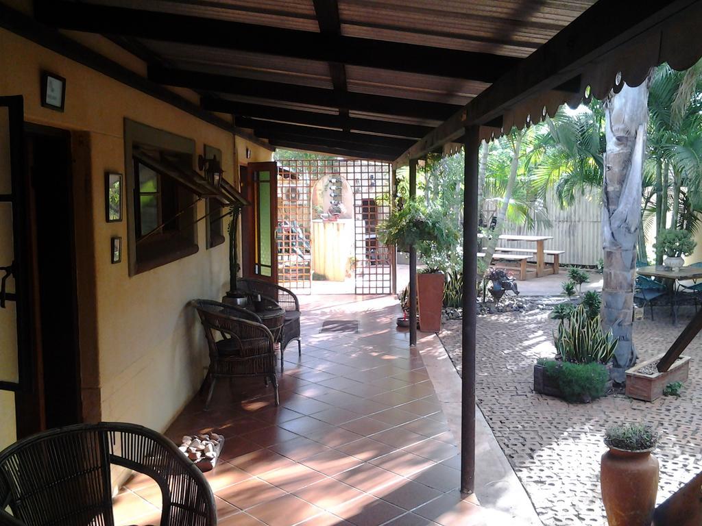 Africas Eden Guesthouse Mookgophong Esterno foto