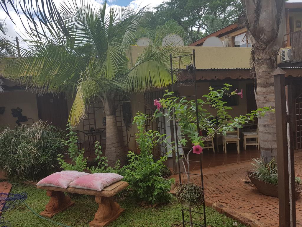 Africas Eden Guesthouse Mookgophong Esterno foto